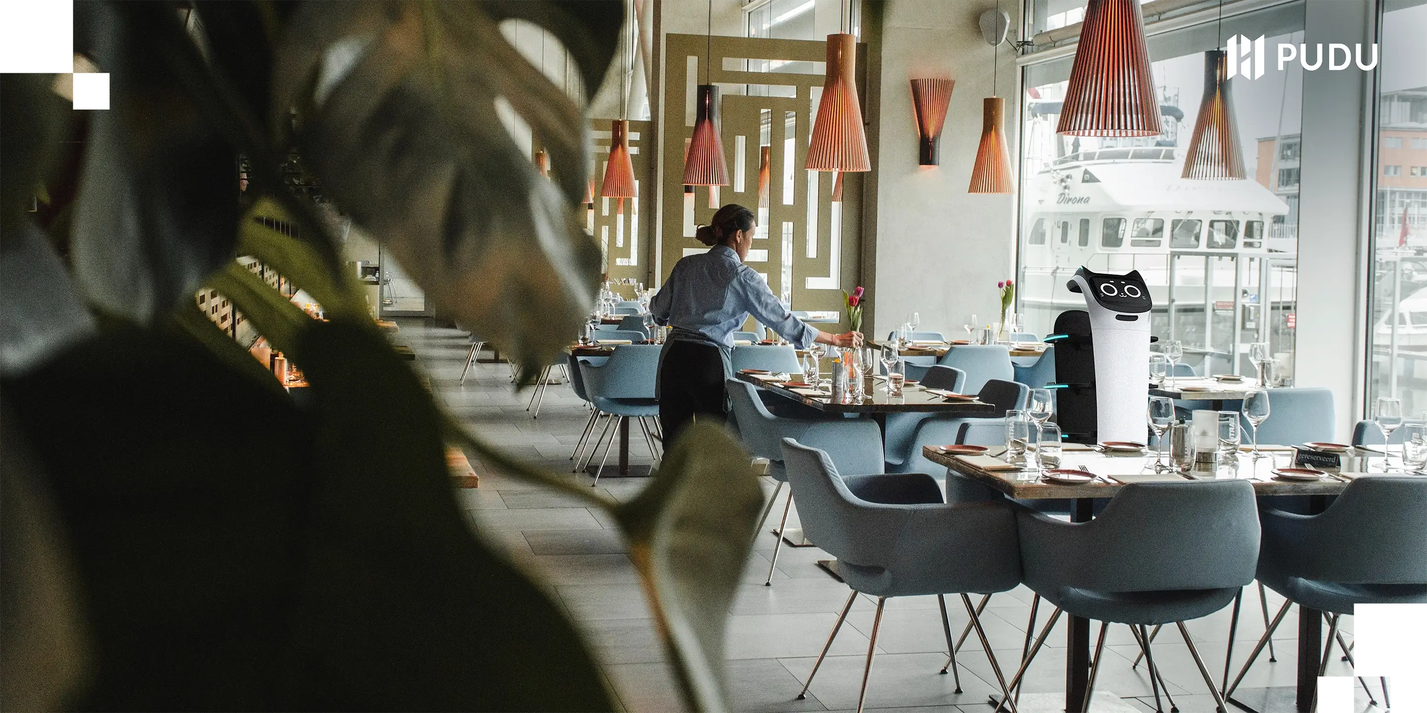 Serviceroboter in einer Gastronomie